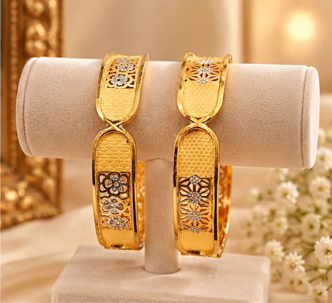 Royal Bangle 004 view 3
